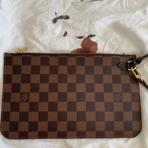Authentic Louis Vuitton neverfull wristlet